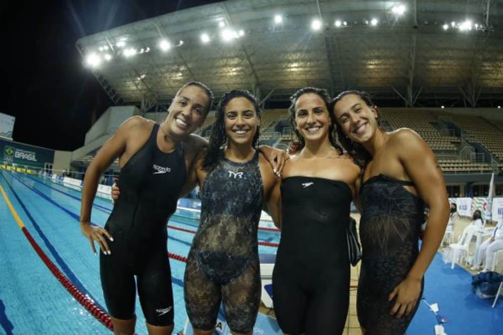 Revezamento 4x200m livre Brasil natação - Larissa Oliveira, Nathalia Almeida, Gabrielle Roncatto e Aline Rodrigues