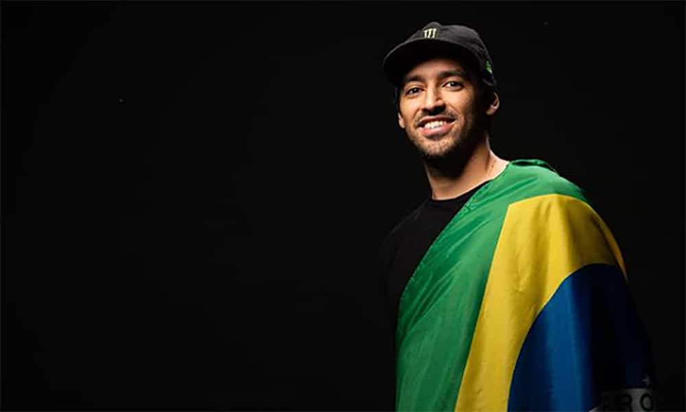 Kelvin Hoefler pista skate street Tóquio