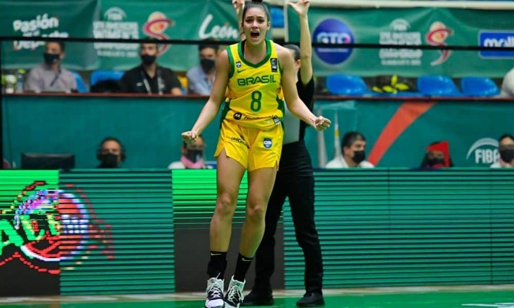 A disputa da Copa América Sub-16 de basquete feminino teve a primeira vitória do Brasil, com show de Aaliyah Janae Guyton, filha da ex-jogadora Adrianinha