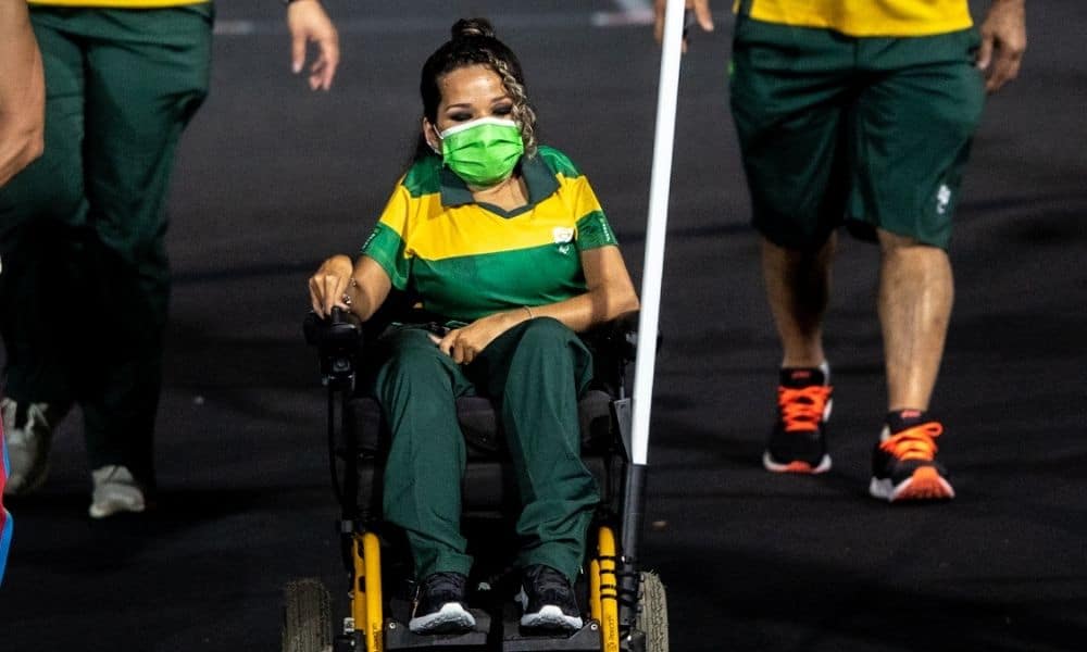 Evelyn Oliveira porta bandeira Jogos Paralímpicos Tóquio 2020
