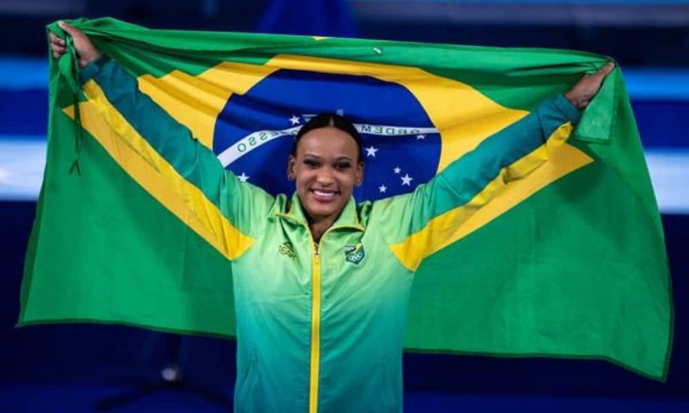 Rebeca Andrade - porta-bandeira - cerimônia de encerramento - Jogos olímpicos de Tóquio 2020