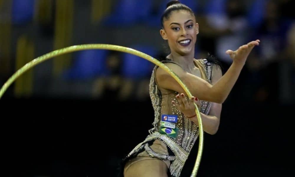 Bárbara Domingos fica com o título do arco no Brasileiro de Ginástica Rítmica
