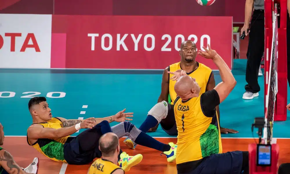 Seleção masculina de vôlei sentado do Brasil perde para Rússia nos Jogos Paralímpicos de Tóquio