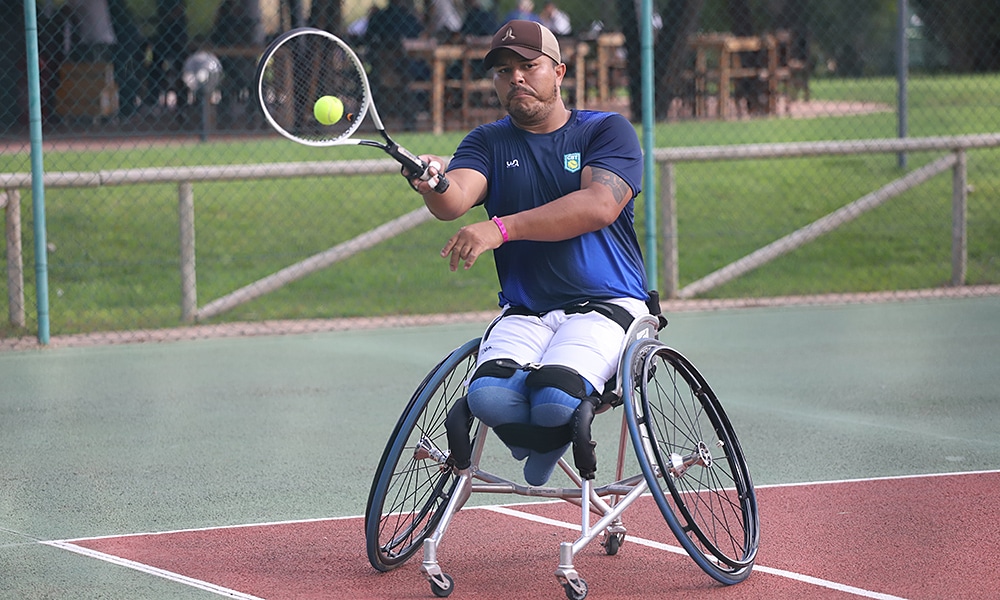 Leandro Pena tênis em cadeira de rodas