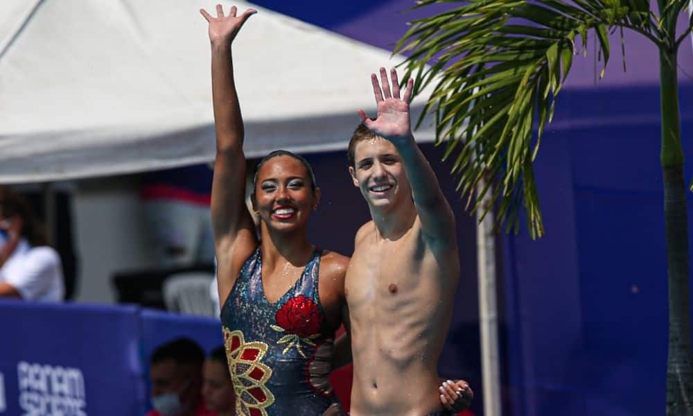 Celina Tiemi Seabra Rangel e Murilo Henrique Teixeira da Silva levaram o bronze no dueto misto do nado artístico dos Jogos Pan-Americanos Júnior de Cáli
