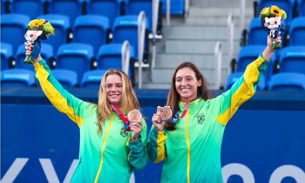 Luisa Stefani e Laura Pigossi celebram visibilidade do tênis e sonham alto