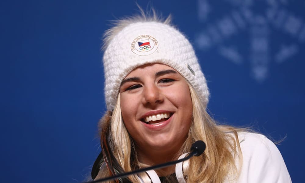 Ester Ledecka snowboard Jogos de inverno pequim 2022