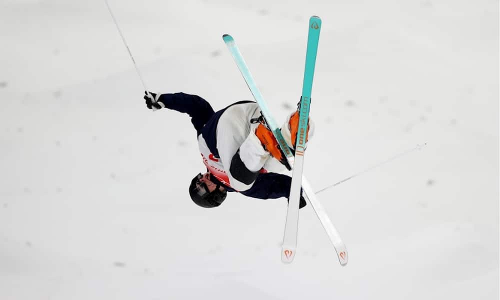 Walter Wallberg vence moguls masculino em Pequim 2022