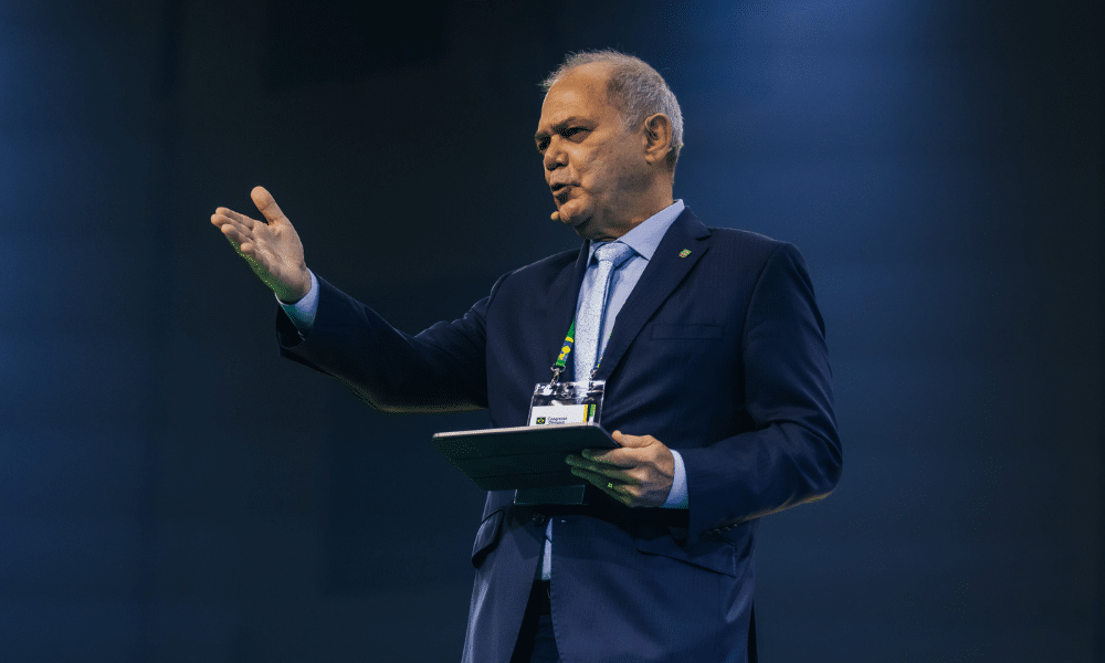Presidente do COB, Paulo Wanderley discursa na abertura do Congresso Olímpico Brasileiro