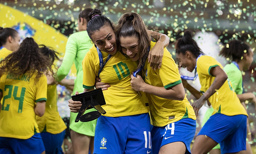 Giovana Queiroz futebol feminino seleção feminina seleção brasileira Barcelona carta assédio moral confinamento ilegal carta