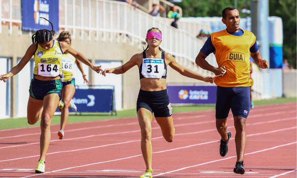 Thalita Simplicio, medalhista paralímpica no atletismo em Tóquio 2020, é um dos destaques do Circuito Paralímpico
