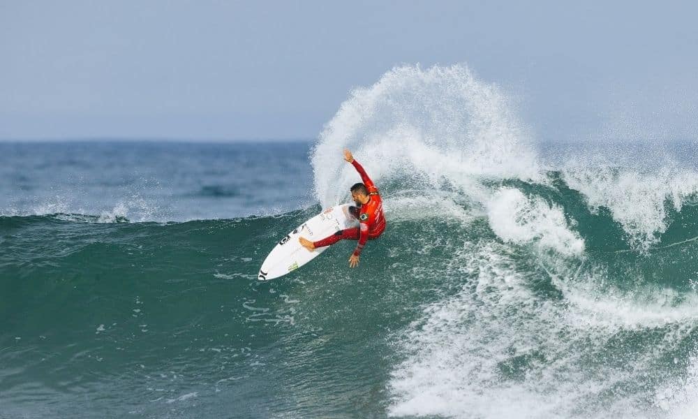 Filipe Toledo bells beach surfe