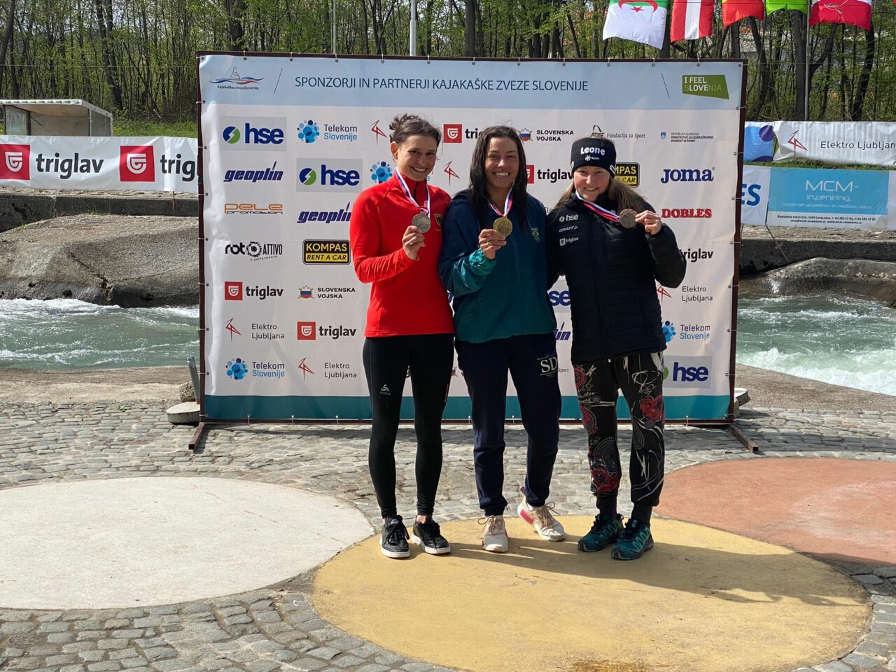 PÓDIO-C1W-Tacen-Ouro-Ana-Sátila