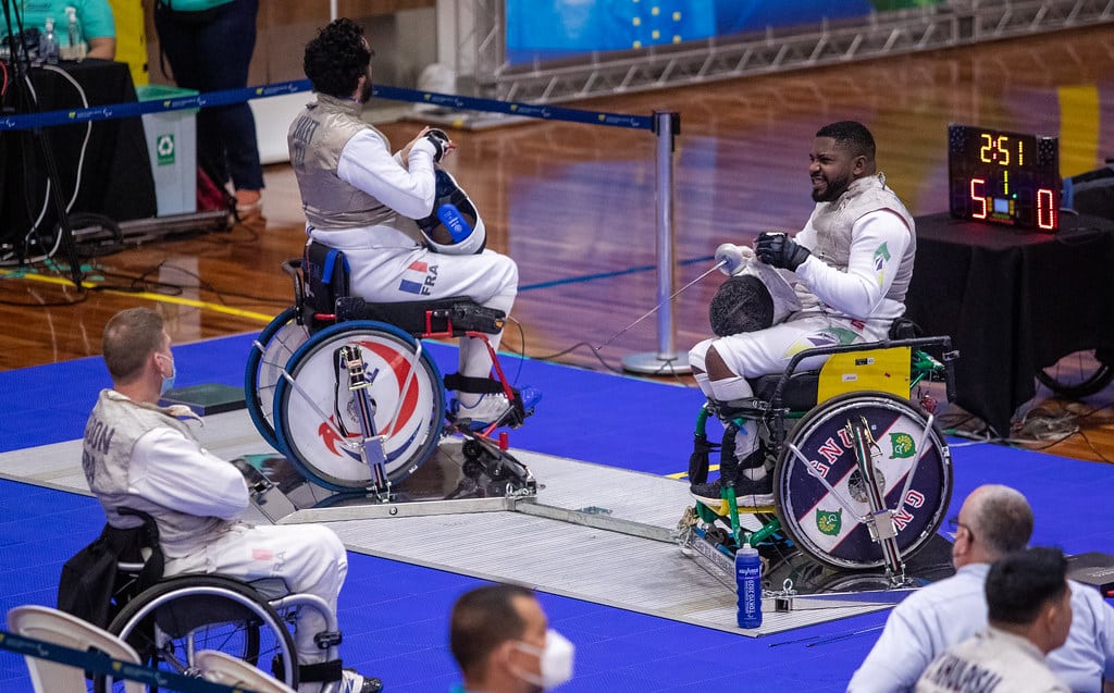 Vanderson Luis Chaves competindo na Copa do Mundo de paraesgrima em São Paulo