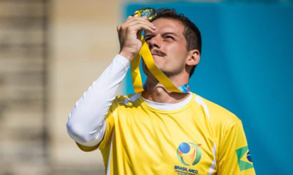 MArcus D'Almeida medalha de ouro Copa do Mundo Paris Tiro com arco