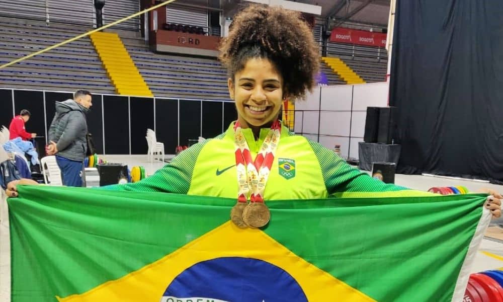 Laura Amaro leva três bronzes e quebra dois recordes brasileiros no Pan