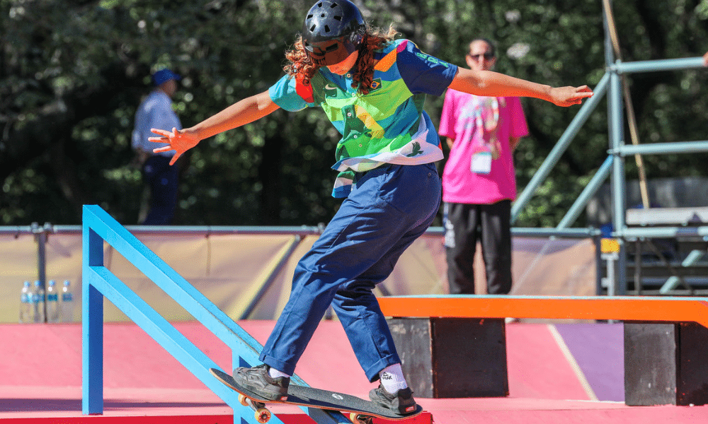 Virginia Fortes Águas skate street