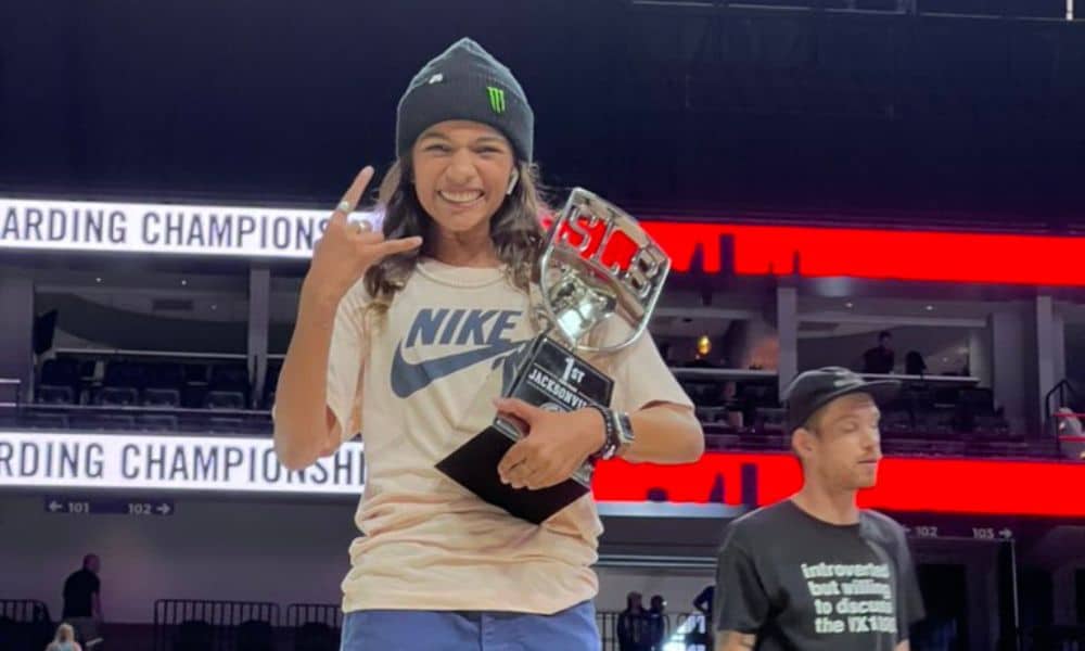 Rayssa Leal Pamela Rosa SLS skate street