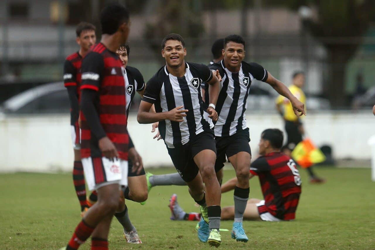 Botafogo e Flamengo Brasileirão sub-17