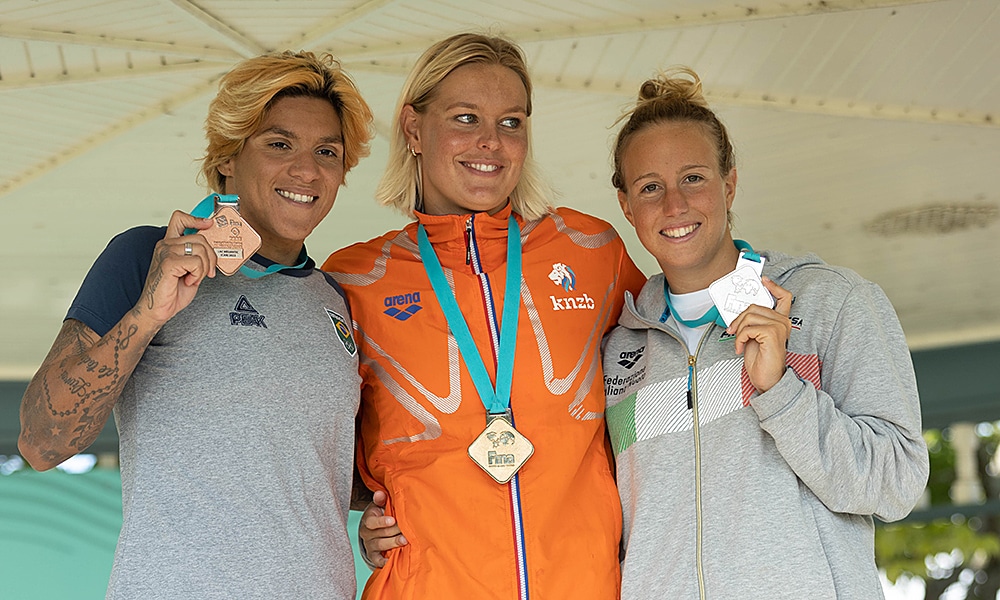 Ana Marcela Cunha maratona aquática Sharon van Rouwendaal Ginevra Taddeucci medalha de bronze Canadá Série Mundial
