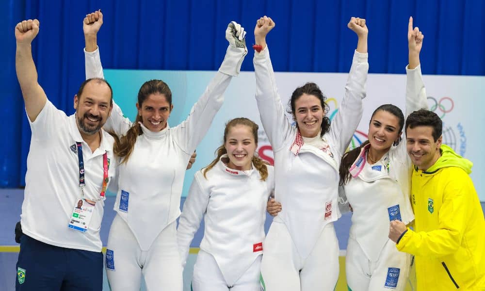 Esgrima Jogos Sul Americanos de Assunção 2022 equipe feminina do florete é medalha de ouro