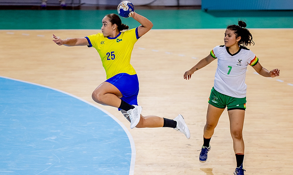 Ana Clara Queiroz de Carvalho handebol feminino brasil seleção brasileira de handebol feminino bolívia Jogos Sul Americanos de Assunção