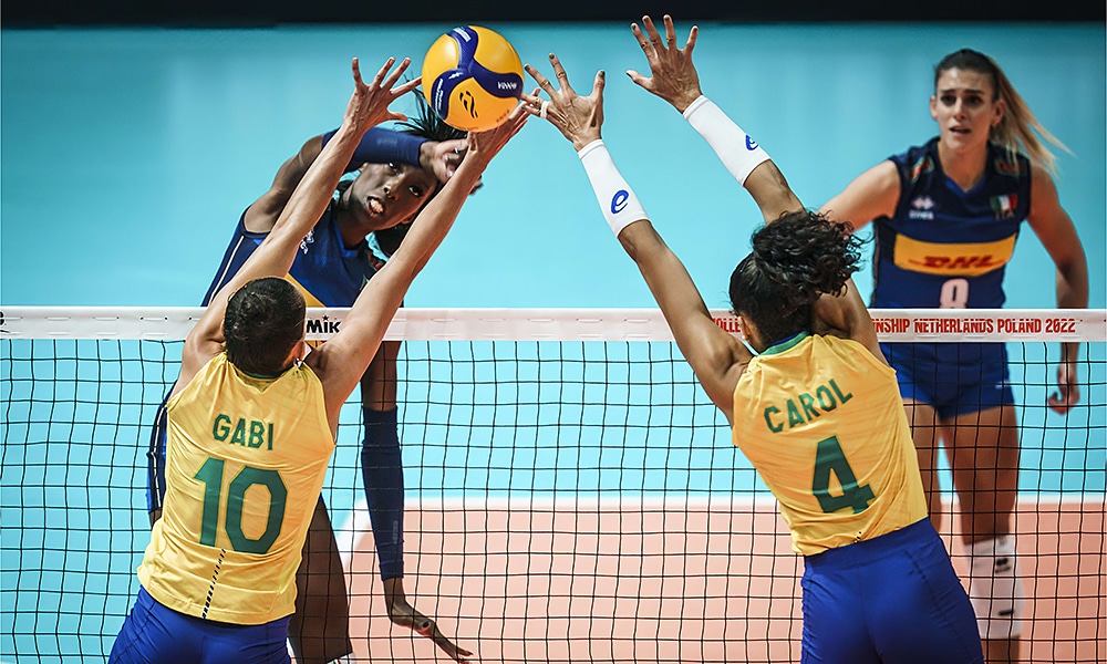 Carol Gabi Guimarães Brasil Mundial de vôlei feminino vôlei Itália ao vivo