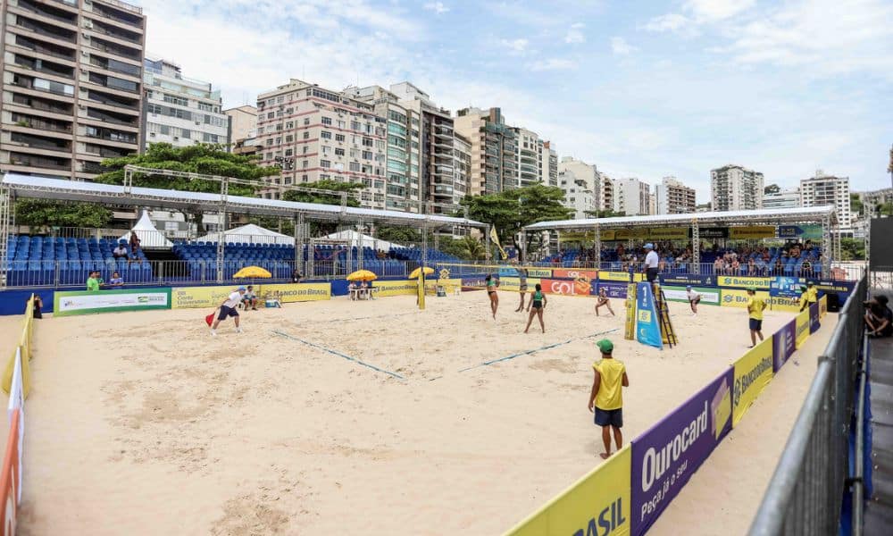 Panorama da Arena de Niterói do Circuito Brasileiro de vôlei de praia. Isabel