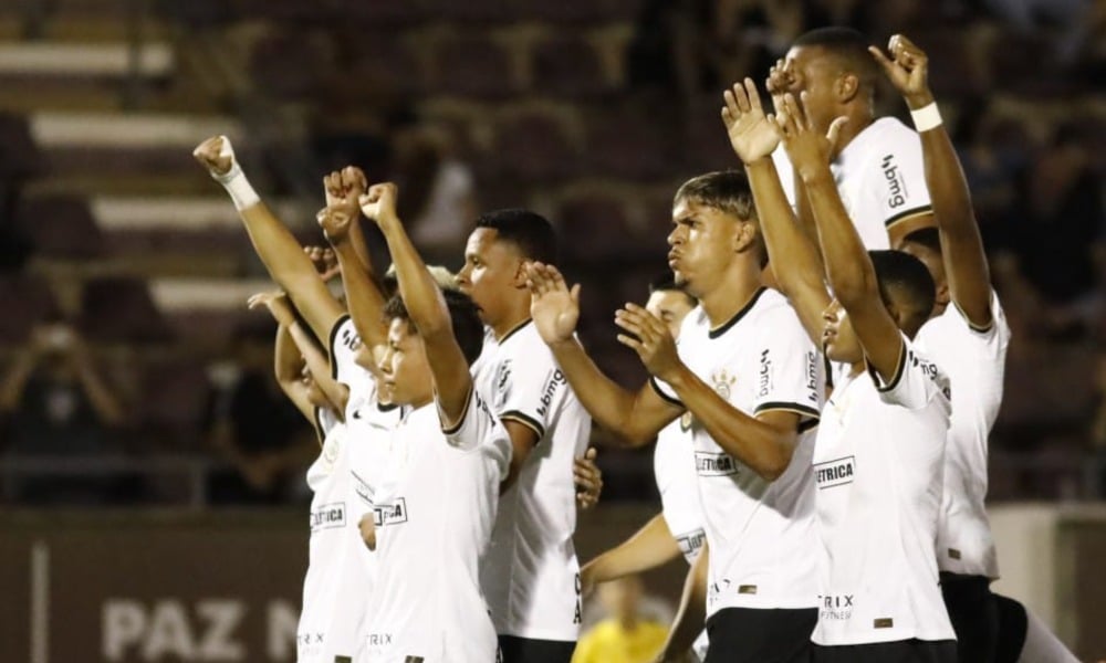 Corinthians goleia Zumbi e estreia bem na Copinha Copa São Paulo de Futebol Júnior