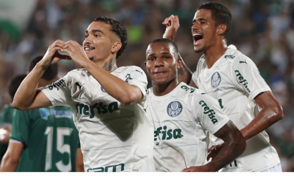 Palmeiras goleia de novo e classifica para a semi da Copinha Copa São Paulo Floresta