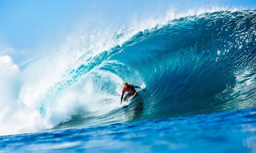 Filipe Toledo surfe Pipeline circuito mundial de surfe WSL