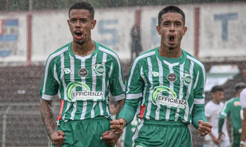 Copinha 2023 - Juventude x Alecrim - atletas do Juventude comemoram gol.