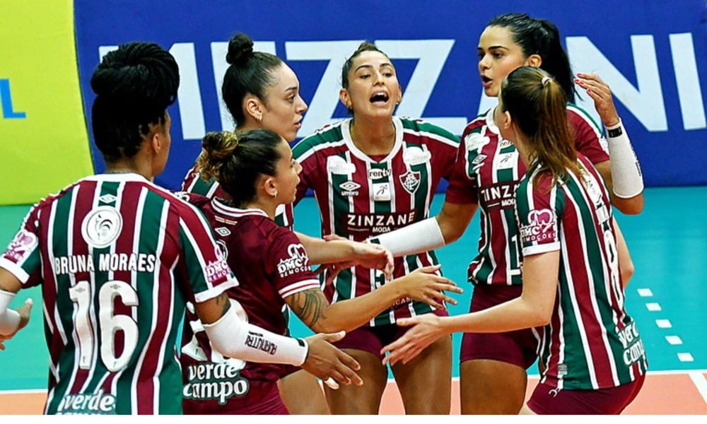 Em jogo maluco, Fluminense vence Bauru no tie break Superliga Feminina de vôlei