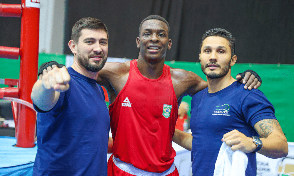 Keno Marley Machado, Mateus Alves e Leo Macetter Torneio de Strandja de boxe