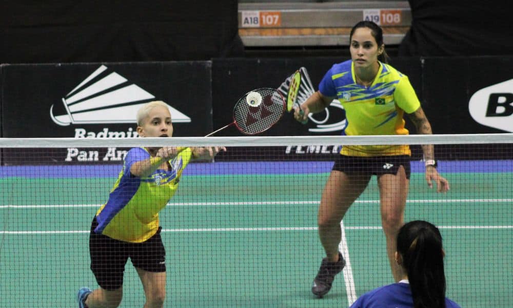 Brasil na Copa Pan-Americana de badminton - Sania e Samia Lima jogando contra os EUA