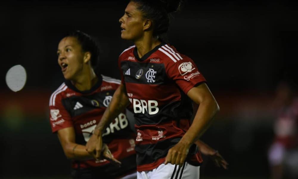 Flamengo marca no fim e bate Athletico no Brasileiro Feminino