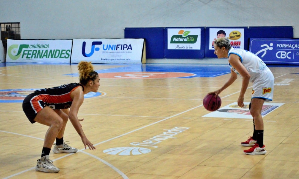 Bax Catanduva vira nos minutos finais e vence Sodiê Mesquita