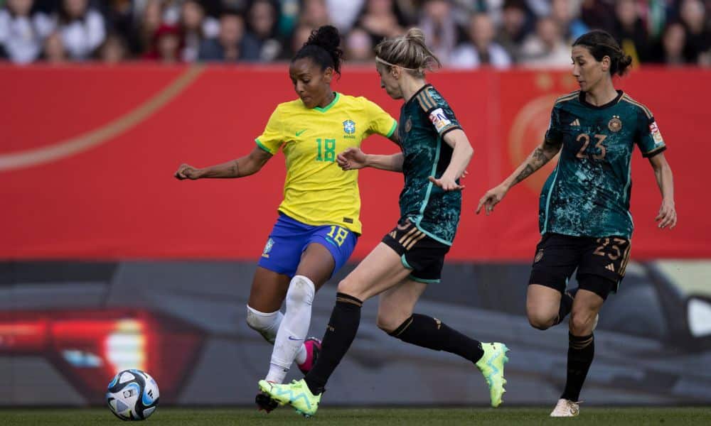 Geyse em Brasil e Alemanha em amistoso de futebol feminino