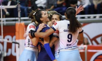 Minas bate Osasco e sai na frente na semifinal da Superliga Feminina de vôlei