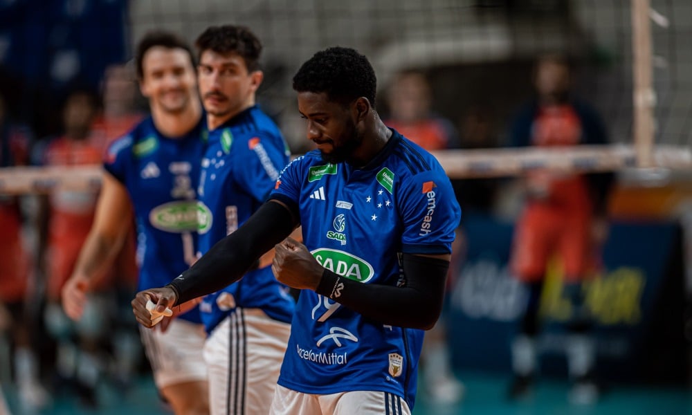 Sada Cruzeiro amassa Farma Conde e vai à final da Superliga Masculina de vôlei