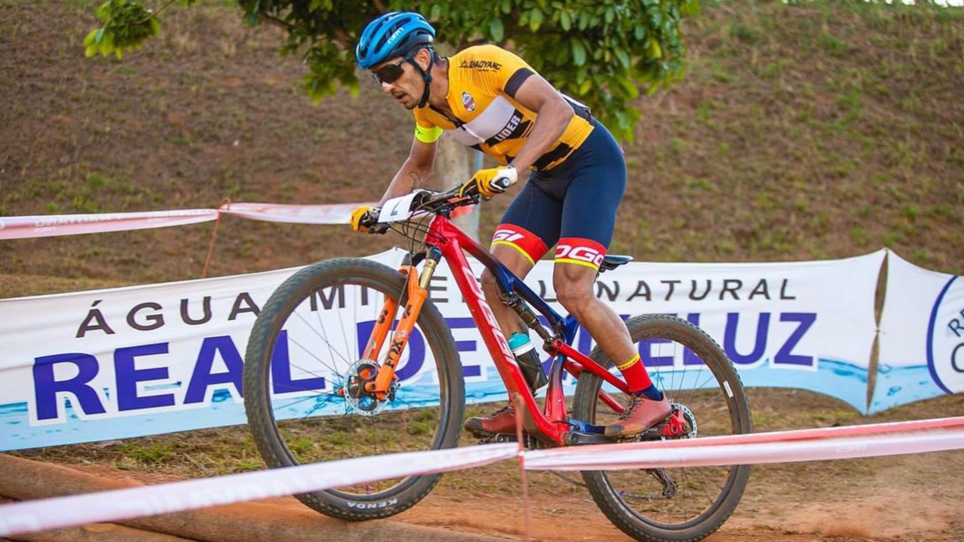 José Gabriel foi campeão de cross-country na categoria masculina da etapa de Ouro Branco medalha jogos pan-americanos santiago 2023 ciclismo mountain bike mtb (Foto: Alemão Silva)