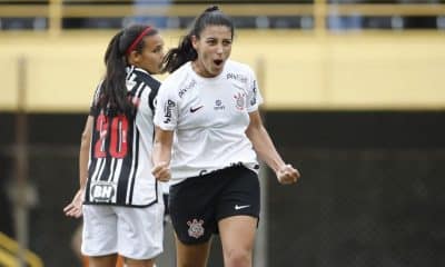 Na imagem, Duda Sampaio comemorando o gol para o Corinthians contra o Atlético-MG pelo Brasileiro Feminino.