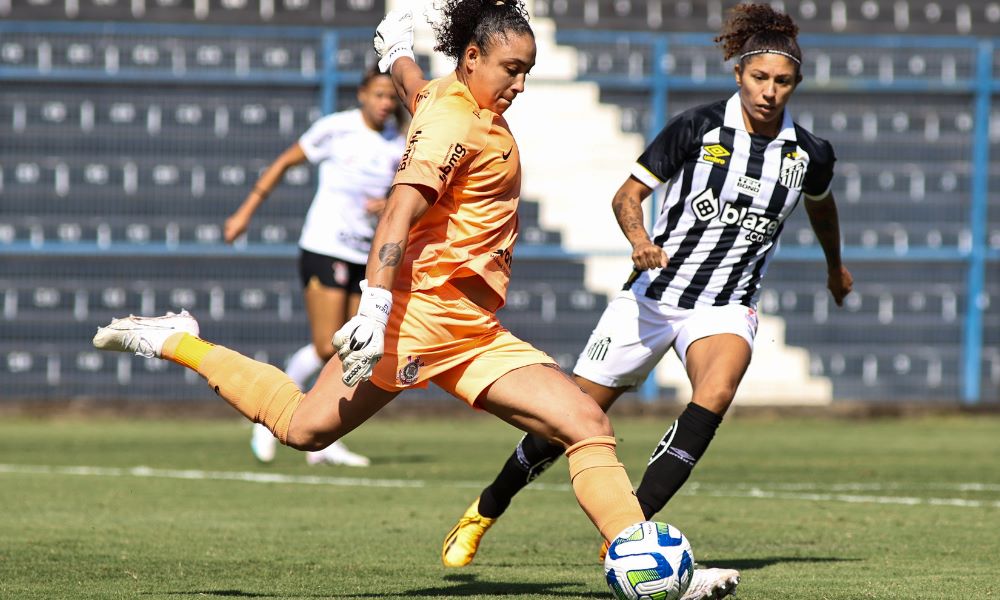 Corinthians e Santos se enfrentando no Paulistão de futebol feminino ao vivo