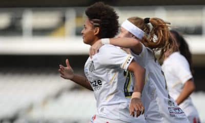 Confronto entre Santos e Atlético-MG, válido pela 12ª rodada do Brasileiro Feminino (Reprodução/Twitter/@SereiasDaVila)