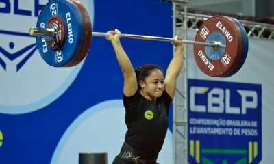 A pesista Eduarda Souza, campeã da categoria até 59 kg do Brasileiro (Washington Alves/LightPress/CBLP)