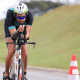 Ruiter Silva na bicicleta durante disputa da Copa Africana de paratriatlo