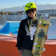 Raicca Ventura posa para foto ao lado da pista de San Juan do Pro Tour de skate park