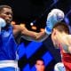Wanderley Pereira golpeia adversário no Mundial Masculino de boxe