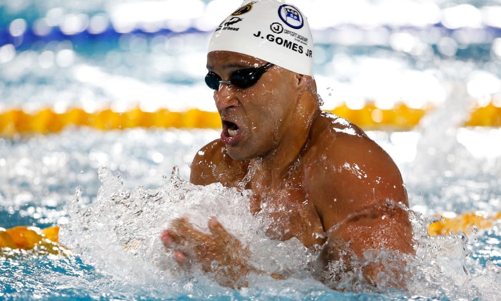 João Gomes Júnior nadando a final dos 100m peito no Troféu Brasil de Natação 2023