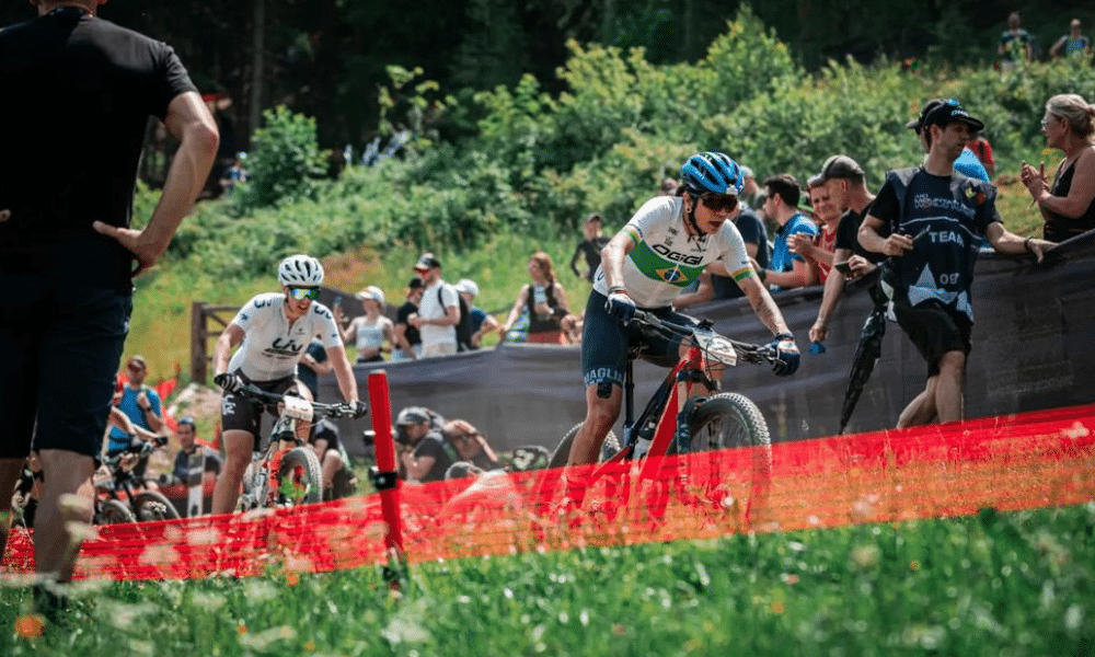 Raiza Goulão Copa do Mundo de ciclismo mountain bike e Henrique Avancini